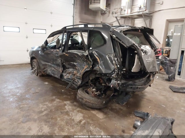 2020 SUBARU FORESTER JF2SKAJC5LH584629 Photo 2