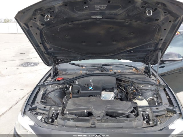 44565651 :رقم المزاد ، WBA8E9G50GNT88299 vin ، 2016 Bmw 328i مزاد بيع