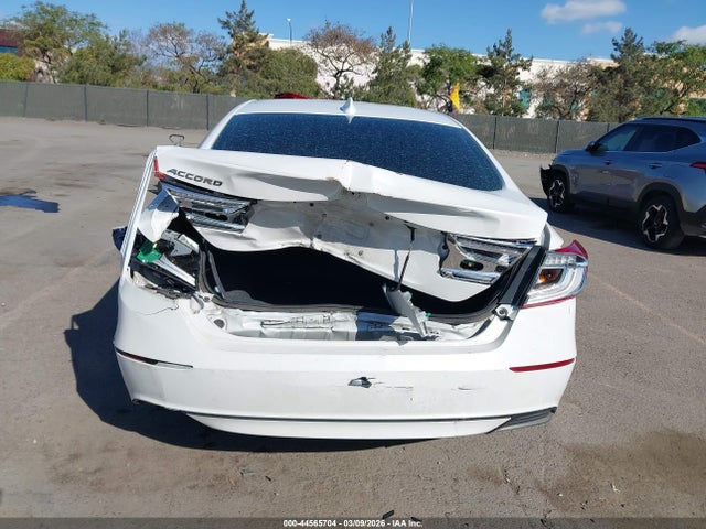 Honda ACCORD LX 2018 1HGCV1F12JA163721 Image 16
