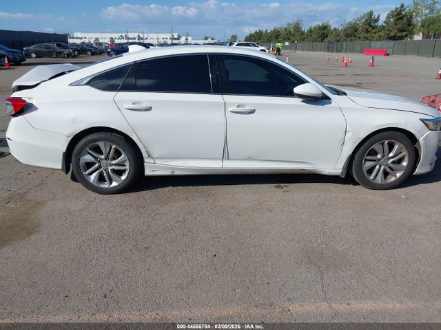 Honda ACCORD LX 2018 1HGCV1F12JA163721 Image 18