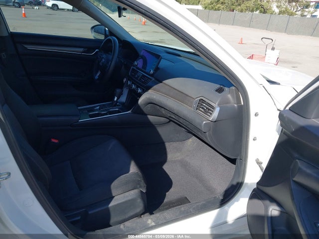 Honda ACCORD LX 2018 1HGCV1F12JA163721 Image 5