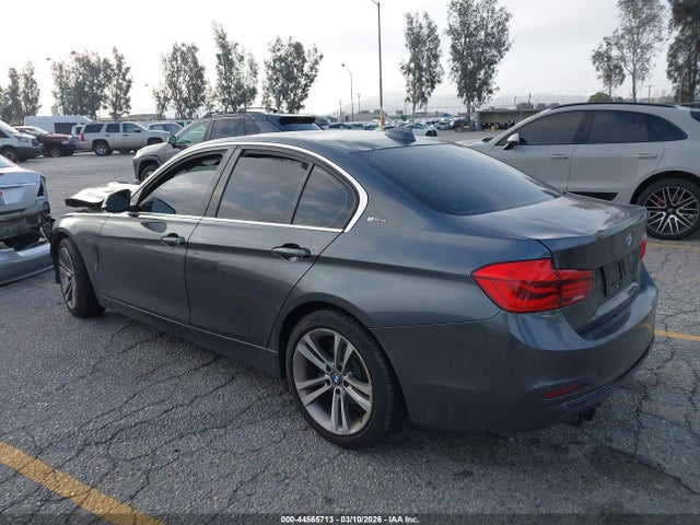 2018 BMW 330E WBA8E1C51JA762764 Photo 2