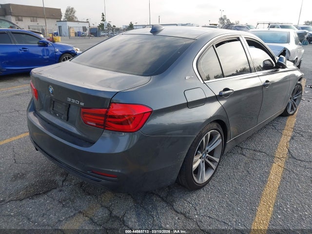 2018 BMW 330E WBA8E1C51JA762764 Photo 3