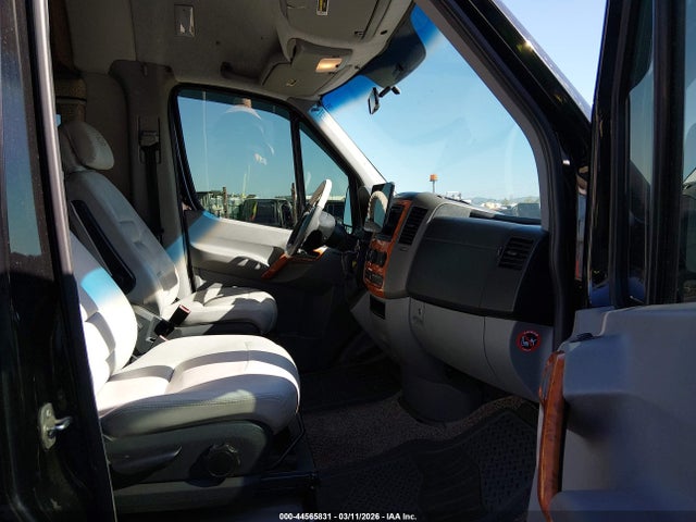 44565831 :رقم المزاد ، WD0PF145595375057 vin ، 2009 Dodge Sprinter Van 3500 High Roof مزاد بيع