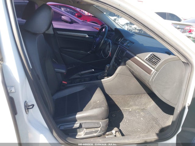 Aukcja sprzedaży 2016 Volkswagen Passat 1.8t R-line, vin: 1VWAT7A34GC030802, numer aukcji: 44565836