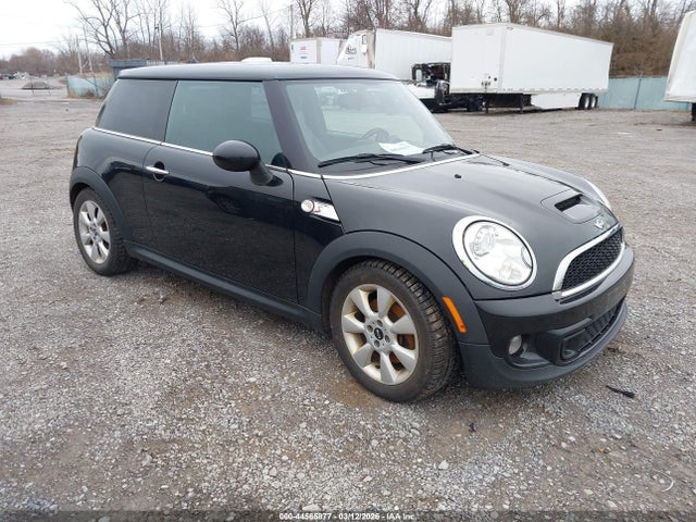 2011 MINI COOPER S WMWSV3C5XBTY22791 Photo 0