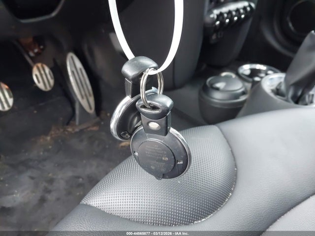 2011 MINI COOPER S WMWSV3C5XBTY22791 Photo 10