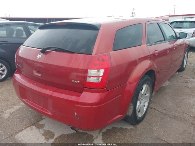 44565898 :رقم المزاد ، 2D4FV48V95H130061 vin ، 2005 Dodge Magnum Se مزاد بيع