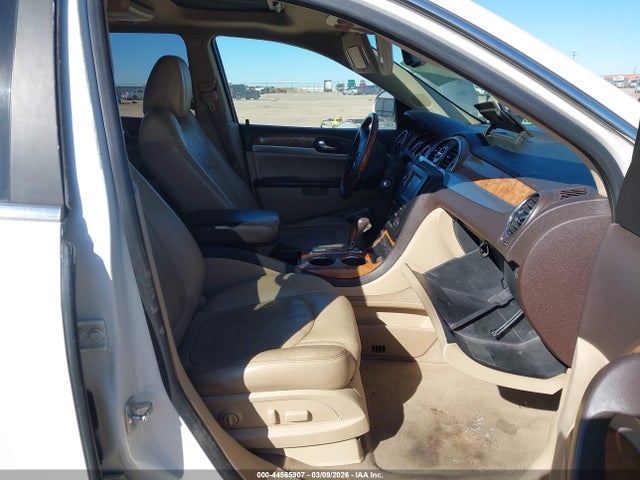 44565907 :رقم المزاد ، 5GAKRBED8BJ389815 vin ، 2011 Buick Enclave 1xl مزاد بيع