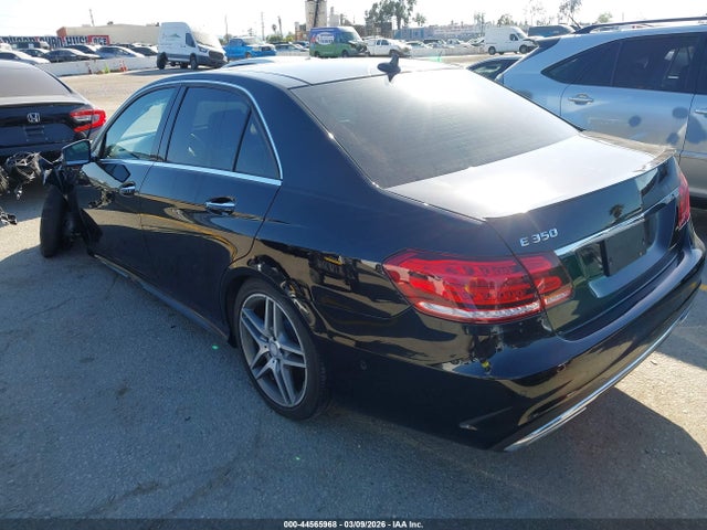 2016 MERCEDES-BENZ E 350 WDDHF5KB9GB300864 Photo 2