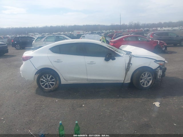 2018 Mazda Mazda3 Sport მანქანა იყიდება აუქციონზე, vin: 3MZBN1U70JM169924, აუქციონის ნომერი: 44565978