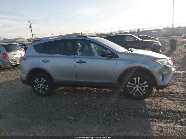 Toyota RAV4 LE 2016 2T3BFREVXGW448672 Image 13