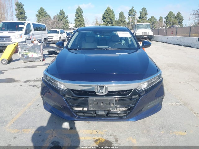 1HGCV1F12JA195066 Honda ACCORD LX