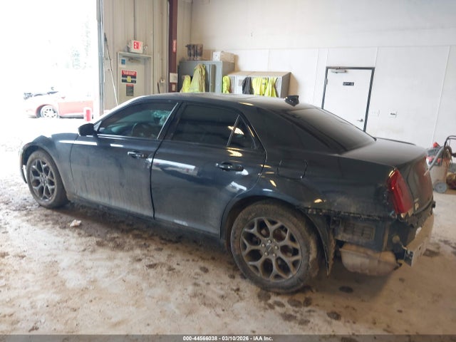 2015 CHRYSLER 300 2C3CCAGG6FH887660 Photo 2