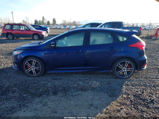 Ford FOCUS ST 2017 1FADP3L95HL283598 Image 15