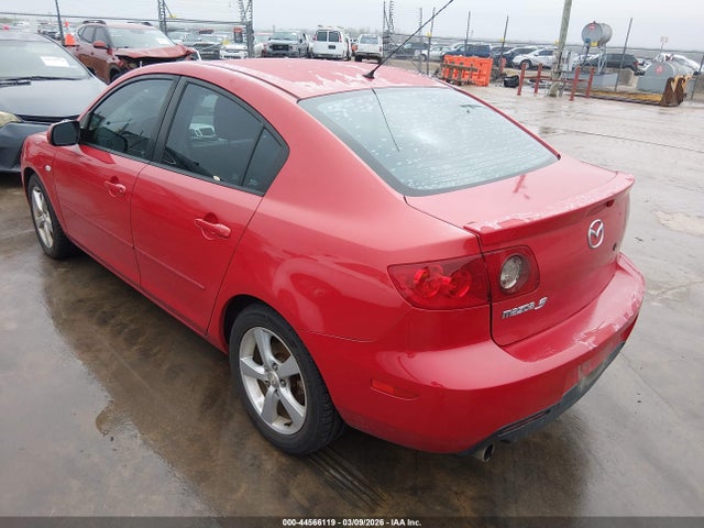 2006 MAZDA MAZDA3 JM1BK32F061426246 Photo 2