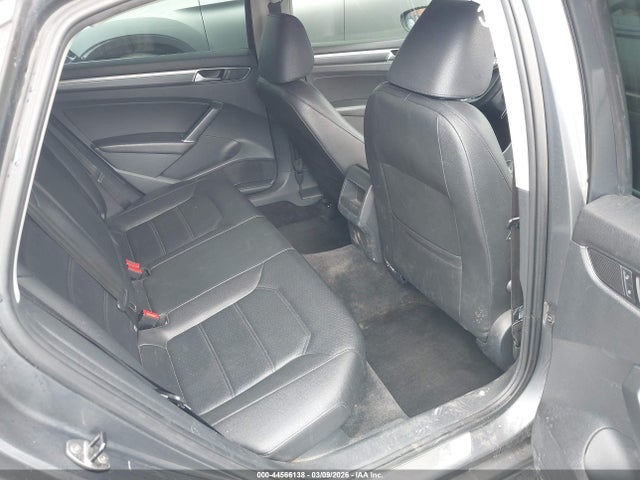 Продажа на аукционе авто 2016 Volkswagen Passat 1.8t R-line, vin: 1VWAT7A31GC039716, номер лота: 44566138