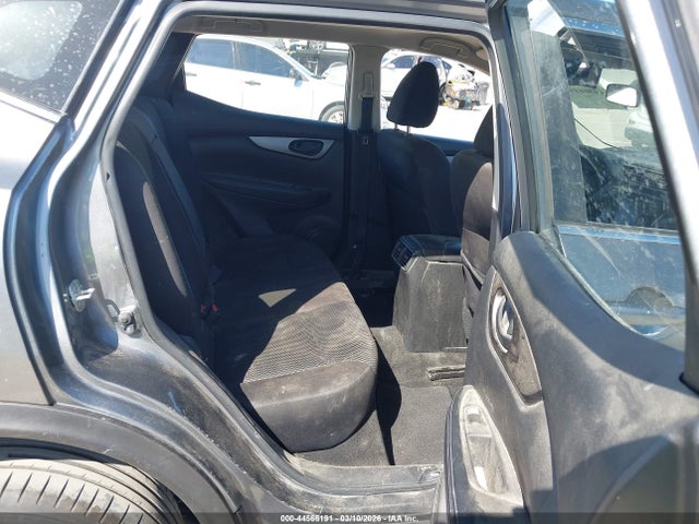 JN1BJ1CP1KW529125 Nissan Rogue Sport S
