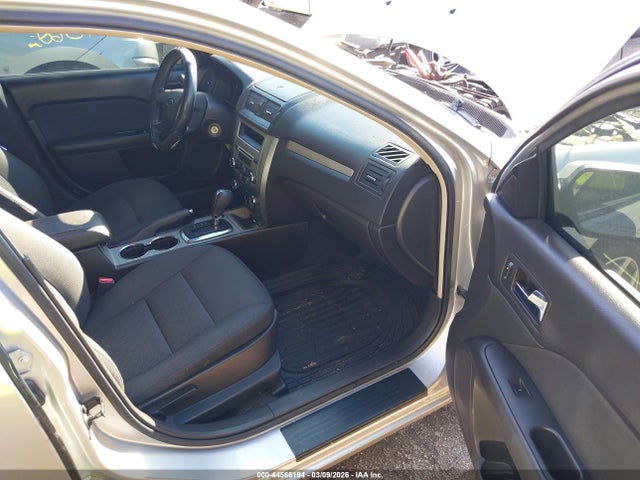 44566194 :رقم المزاد ، 3FAHP0HG2BR311065 vin ، 2011 Ford Fusion Se مزاد بيع