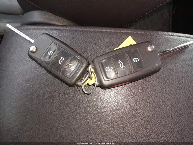 2012 VOLKSWAGEN TIGUAN WVGBV7AX0CW002388 Photo 10