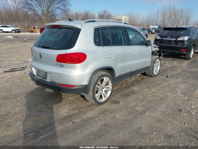 2012 VOLKSWAGEN TIGUAN WVGBV7AX0CW002388 Photo 3