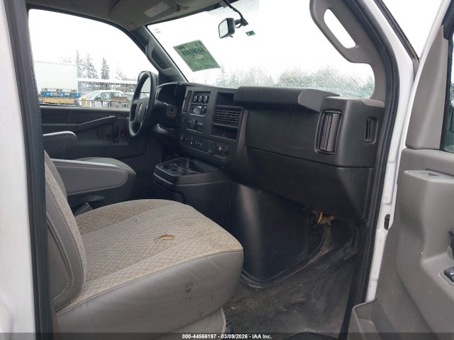 1GTW7AFG3L1253974 GMC Savana Cargo Rwd 2500 Regular Wheelbase Work Van