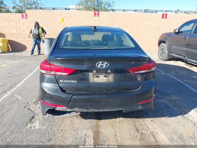 Hyundai ELANTRA SEL 2018 5NPD84LF7JH225599 Image 16