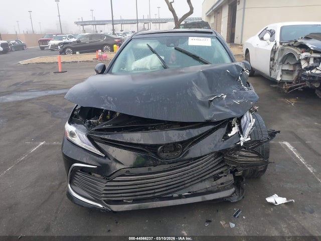 4T1F11AK4MU422277 Toyota CAMRY XLE
