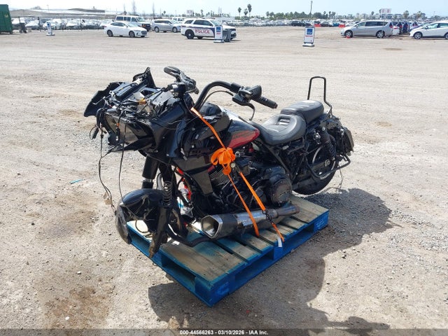 Harley-Davidson FLTRXSE 2021 1HD1TCL23MB951473 Image 2