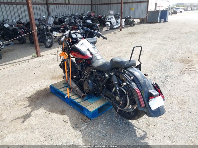 Harley-Davidson FLTRXSE 2021 1HD1TCL23MB951473 Image 3