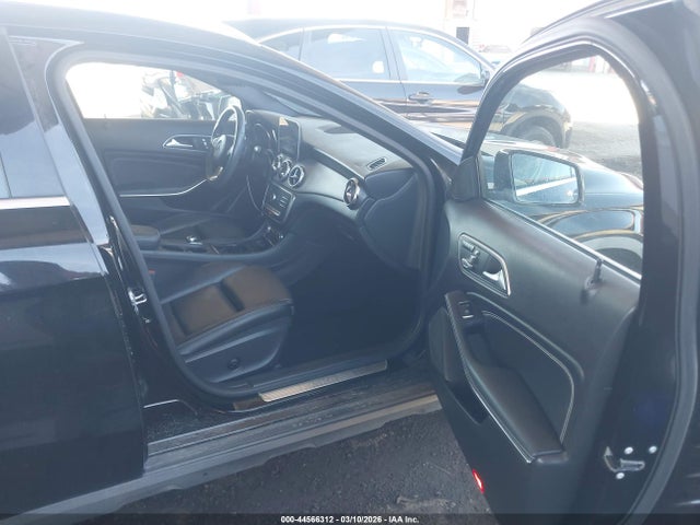 44566312 :رقم المزاد ، WDCTG4EB0LJ684955 vin ، 2020 Mercedes-benz Gla 250 مزاد بيع