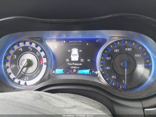 2018 CHRYSLER 300 2C3CCABG7JH264208 Photo 6