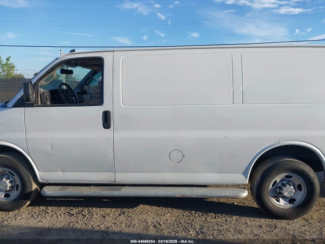 1GCWGAFP9M1306601 Chevrolet Express Cargo Rwd 2500 Regular Wheelbase Wt