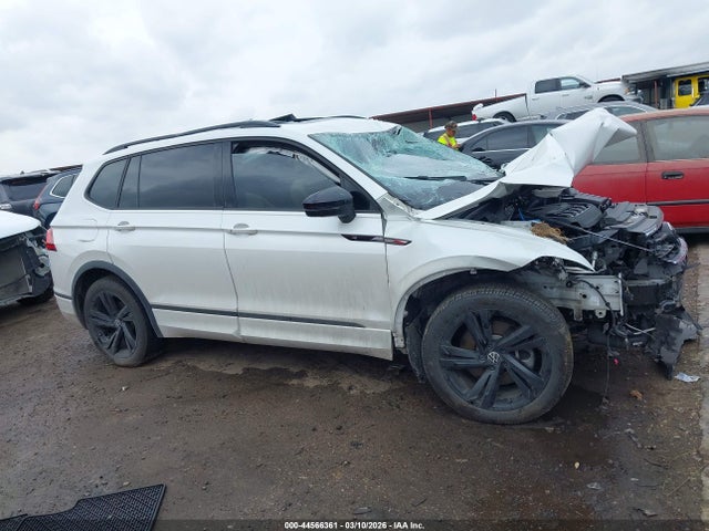44566361 :رقم المزاد ، 3VVCB7AX6PM092686 vin ، 2023 Volkswagen Tiguan 2.0t Se R-line Black مزاد بيع