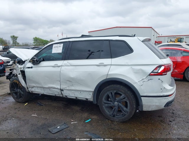 44566361 :رقم المزاد ، 3VVCB7AX6PM092686 vin ، 2023 Volkswagen Tiguan 2.0t Se R-line Black مزاد بيع