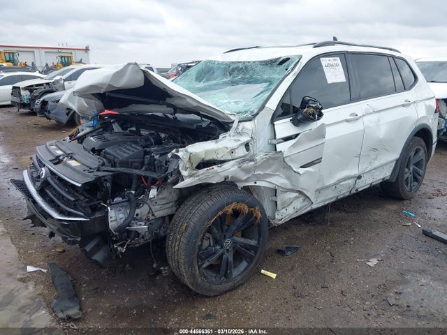 2023 VOLKSWAGEN TIGUAN 3VVCB7AX6PM092686 Photo 1