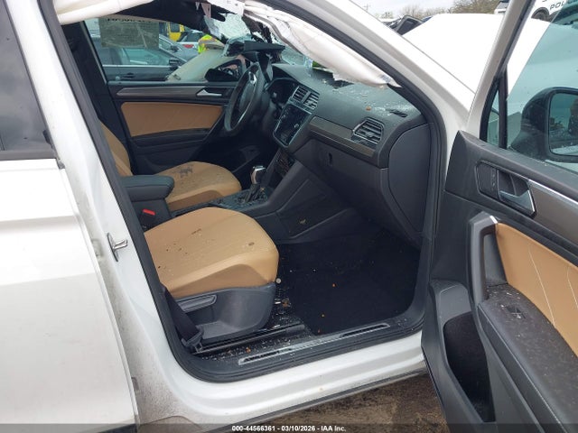 2023 VOLKSWAGEN TIGUAN 3VVCB7AX6PM092686 Photo 4