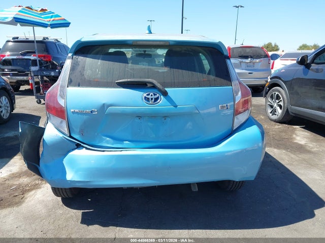 Toyota Prius C Three 2015 JTDKDTB37F1114716 Image 16