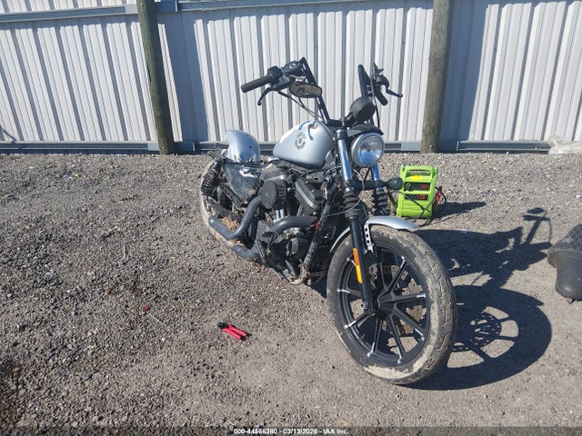 2020 HARLEY-DAVIDSON XL883 1HD4LE218LB402142