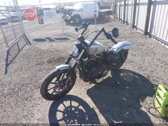 2020 HARLEY-DAVIDSON XL883 1HD4LE218LB402142 Photo 1