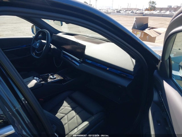 WBY13HG08SCS85708 BMW I5 Xdrive40