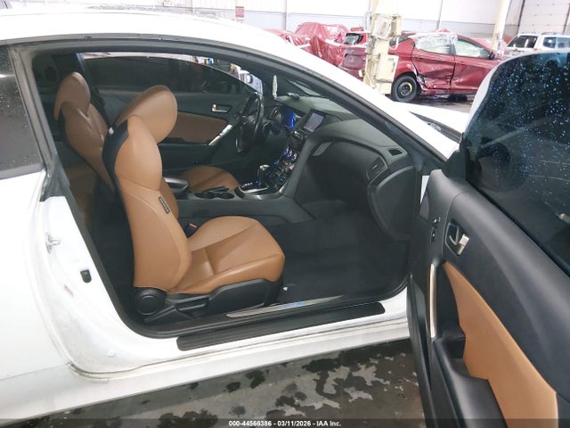 KMHHU6KJ1FU125764 Hyundai Genesis 3.8 Ultimate