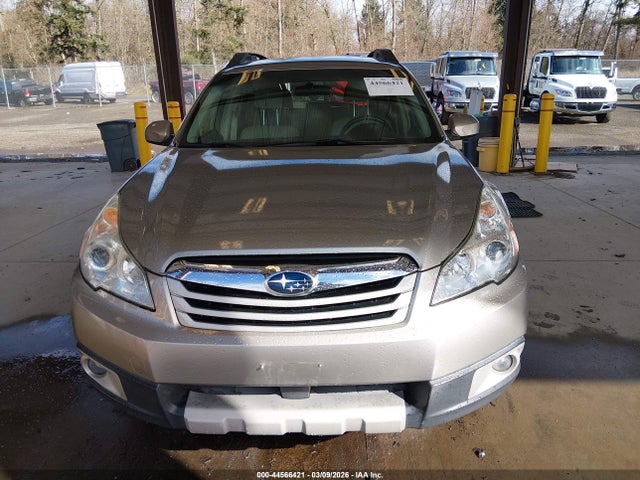 Subaru Outback 2.5i Premium 2014 4S4BRCCC7E3237768 Image 12