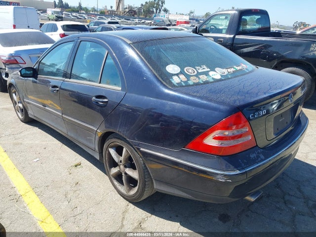 44566425 :رقم المزاد ، WDBRF40J74A583591 vin ، 2004 Mercedes-benz C 230 Kompressor Sport/sport مزاد بيع