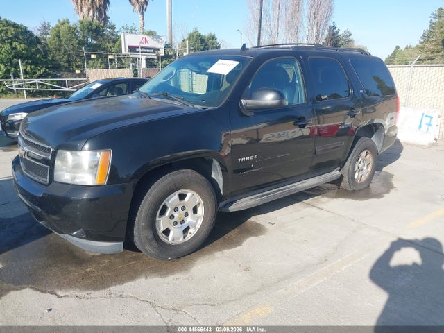 2011 CHEVROLET TAHOE 1GNSCBE0XBR255328 Photo 1