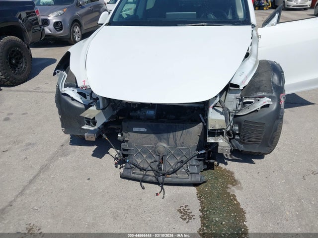 5YJYGDED2MF107415 Tesla Model Y Standard Range Rear-wheel Drive