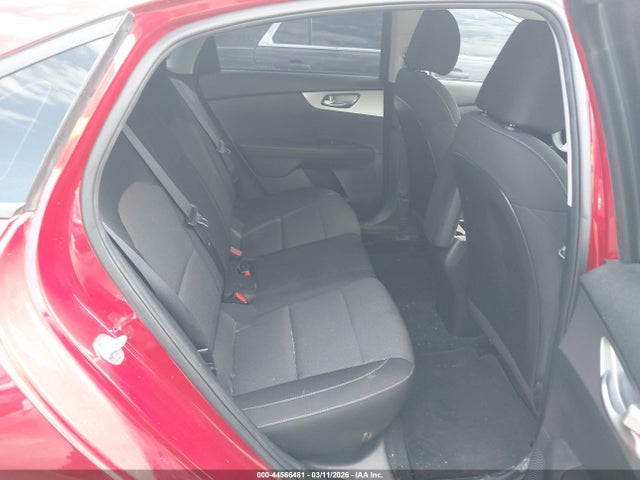 3KPF24AD6NE465457 KIA Forte Lxs