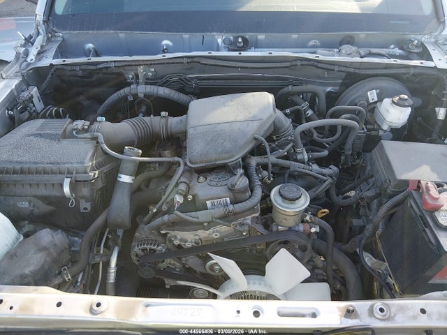 5TFAX5GN9HX103242 Toyota Tacoma Sr5