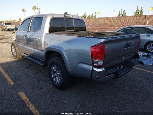 5TFAX5GN9HX103242 Toyota Tacoma Sr5