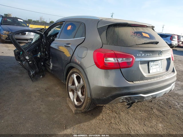 WDCTG4GB4KJ584305 Mercedes-Benz Gla 250 4matic
